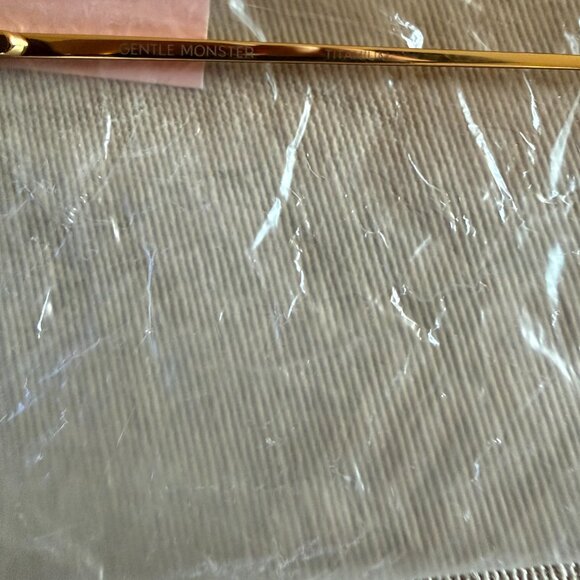 Gentle Monster Sunglasses - Picture 4 of 4